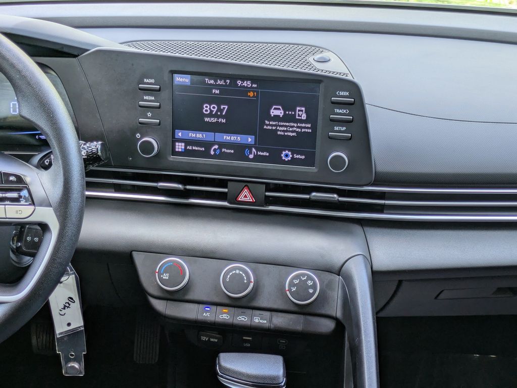 Thumbnail: 2024 Hyundai Elantra - 14