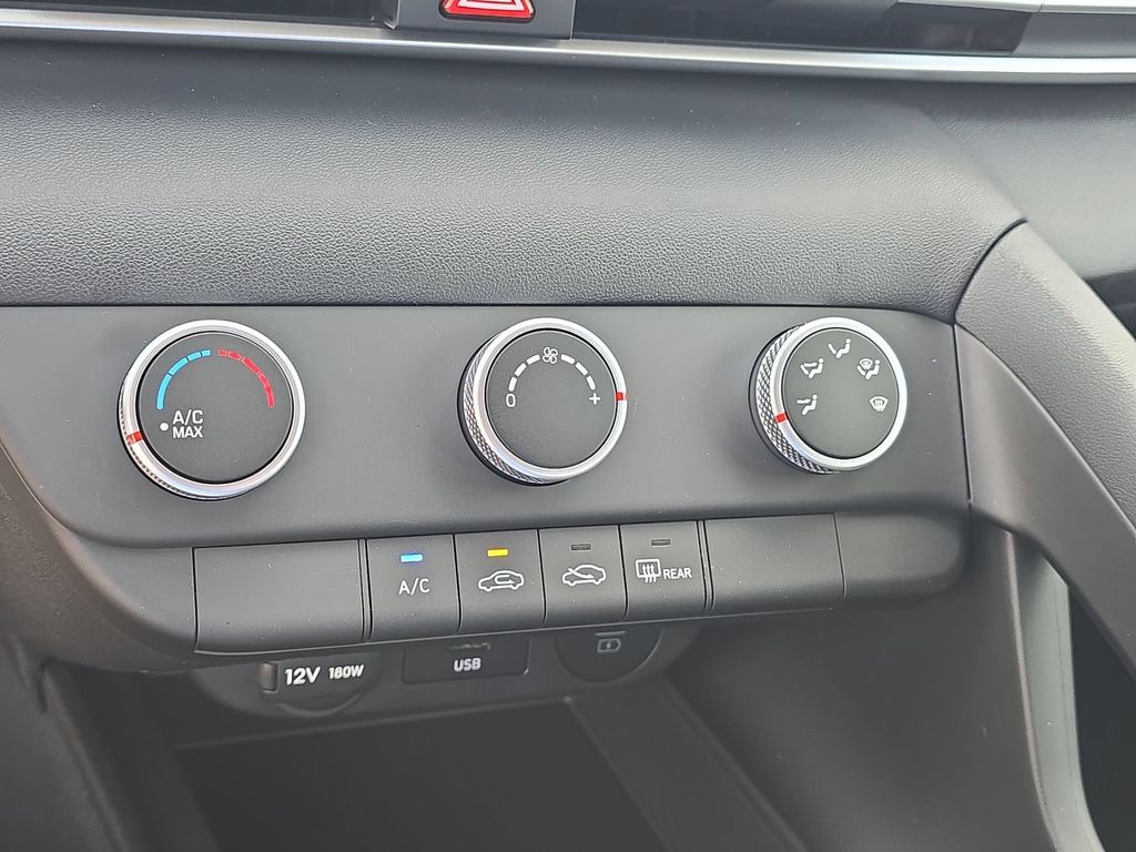 Thumbnail: 2026 Hyundai Elantra - 32