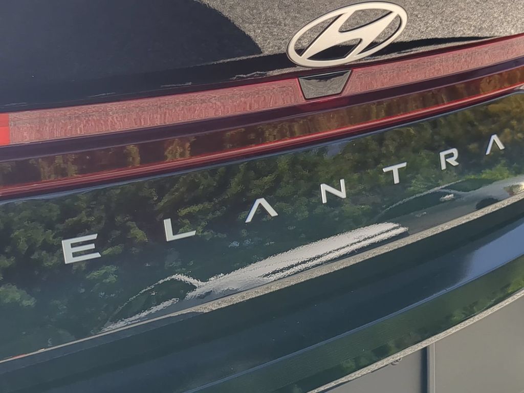 Thumbnail: 2026 Hyundai Elantra - 22