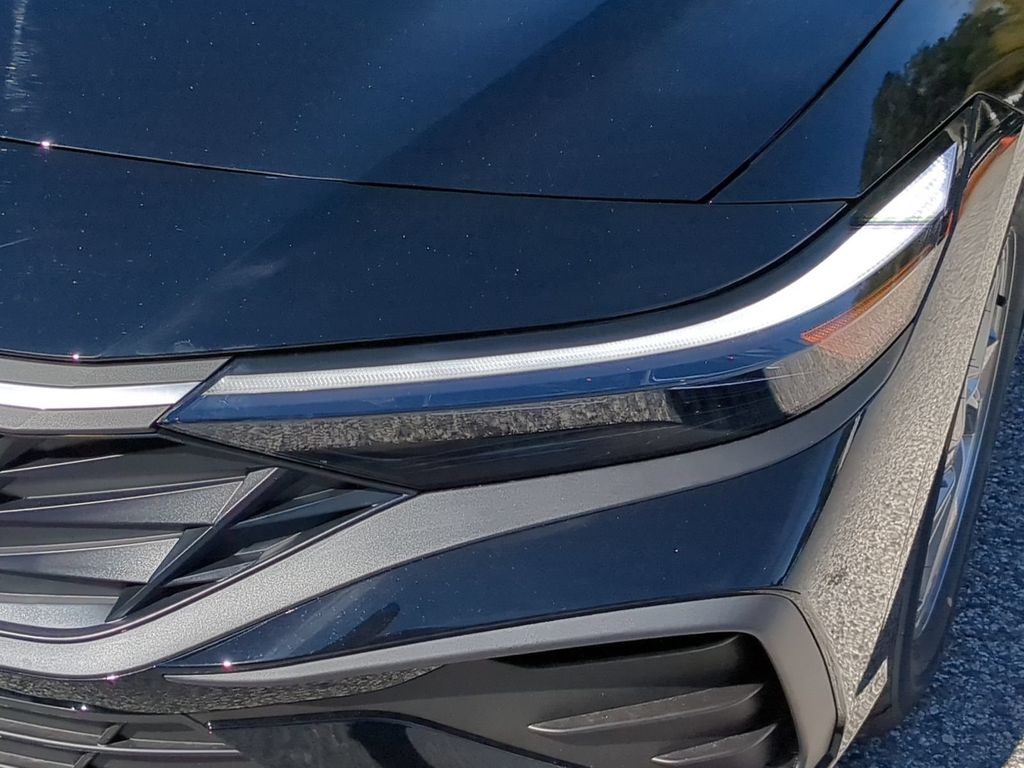 Thumbnail: 2026 Hyundai Elantra - 21