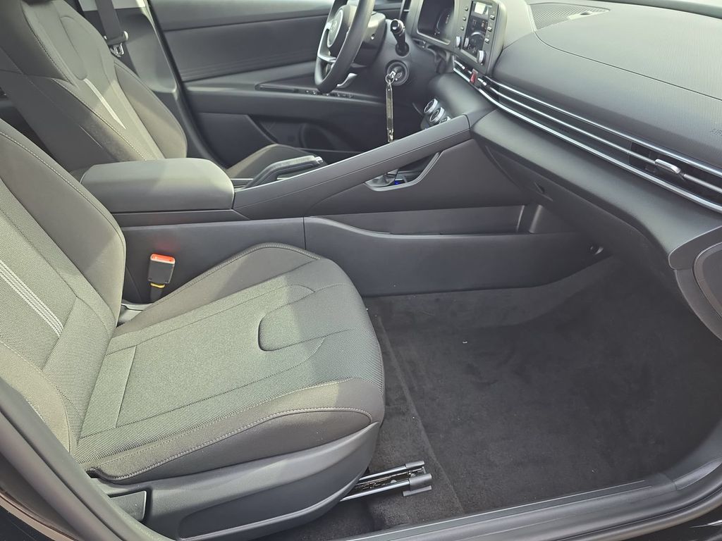 Thumbnail: 2026 Hyundai Elantra - 25