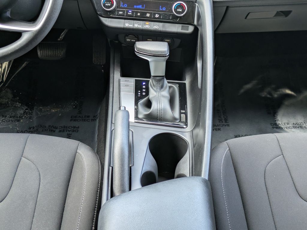 Thumbnail: 2023 Hyundai Elantra - 16