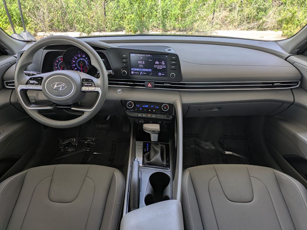 Thumbnail: 2023 Hyundai Elantra - 2