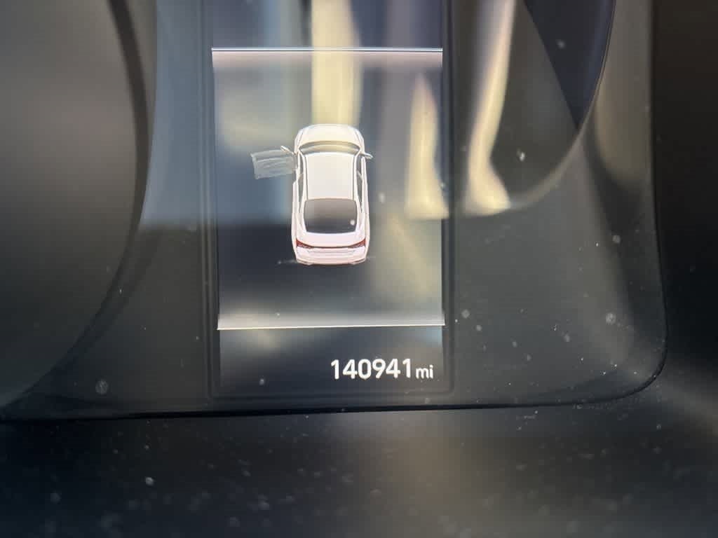 Thumbnail: 2023 Hyundai Elantra - 8