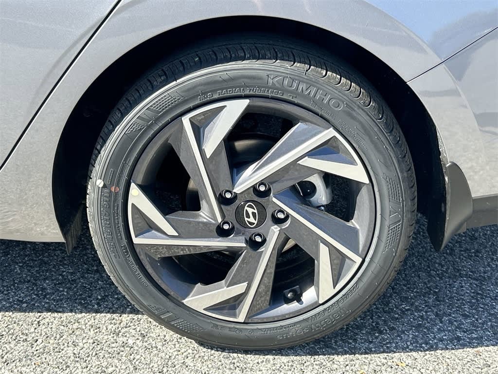 Thumbnail: 2025 Hyundai Elantra - 8