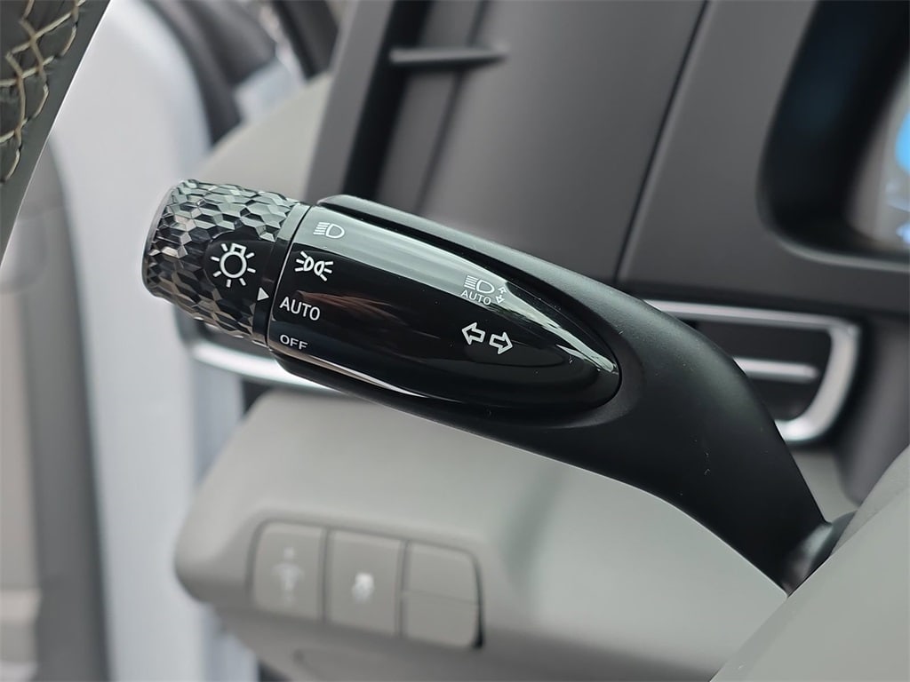 Thumbnail: 2025 Hyundai Elantra - 30