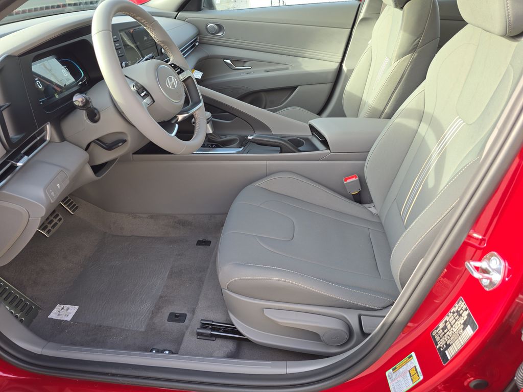 Thumbnail: 2026 Hyundai Elantra - 10