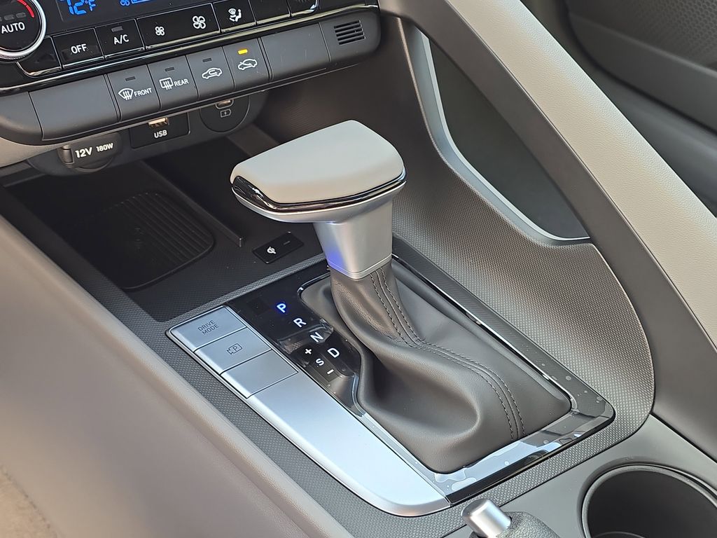 Thumbnail: 2026 Hyundai Elantra - 15