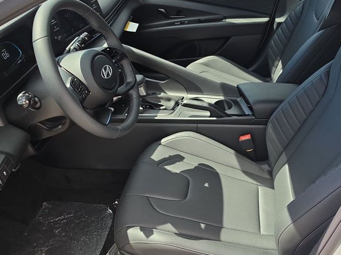 Thumbnail: 2026 Hyundai Elantra - 10