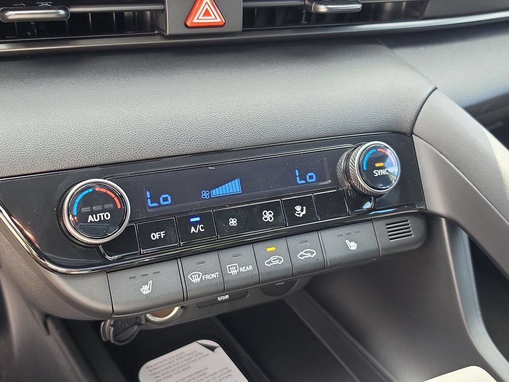 Thumbnail: 2026 Hyundai Elantra - 32