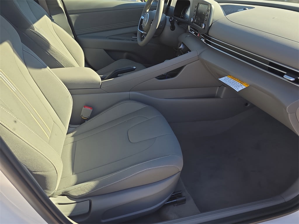 Thumbnail: 2026 Hyundai Elantra - 11