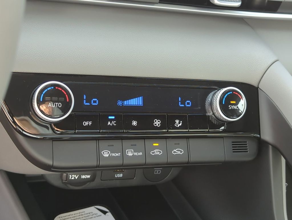 Thumbnail: 2026 Hyundai Elantra - 32