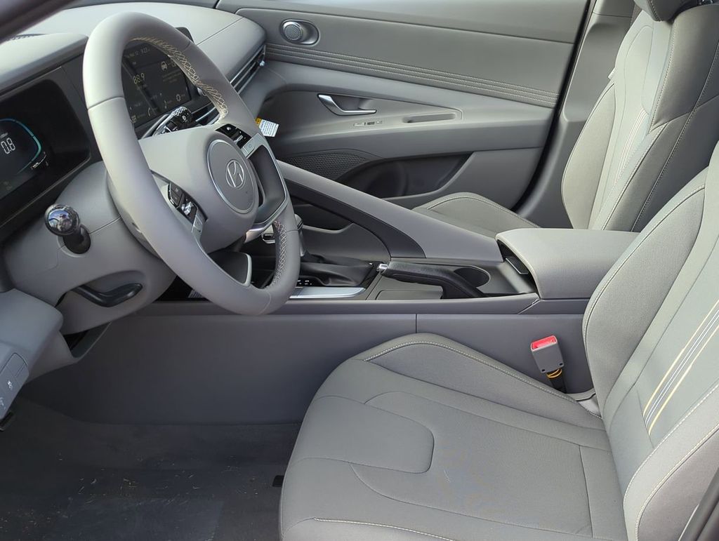 Thumbnail: 2026 Hyundai Elantra - 10