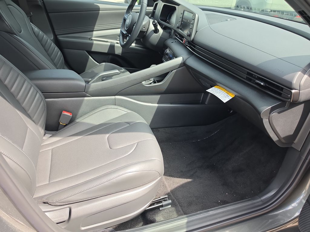 Thumbnail: 2026 Hyundai Elantra - 26