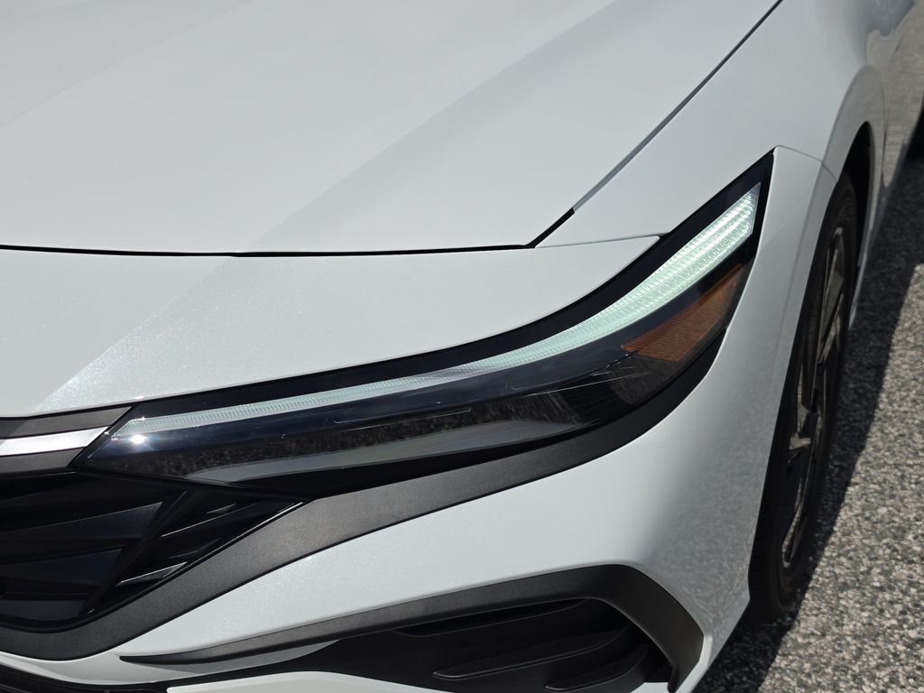 Thumbnail: 2026 Hyundai Elantra - 21