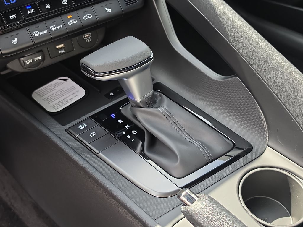 Thumbnail: 2026 Hyundai Elantra - 15
