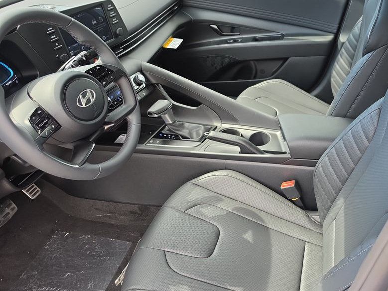 Thumbnail: 2026 Hyundai Elantra - 10