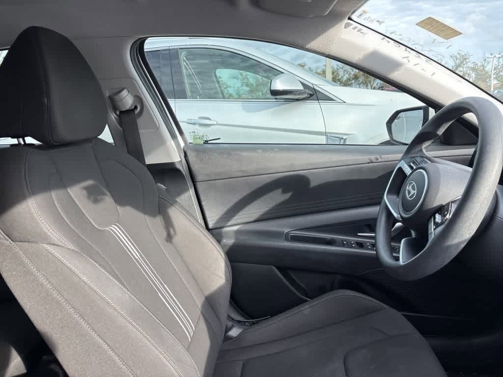 Thumbnail: 2024 Hyundai Elantra - 8