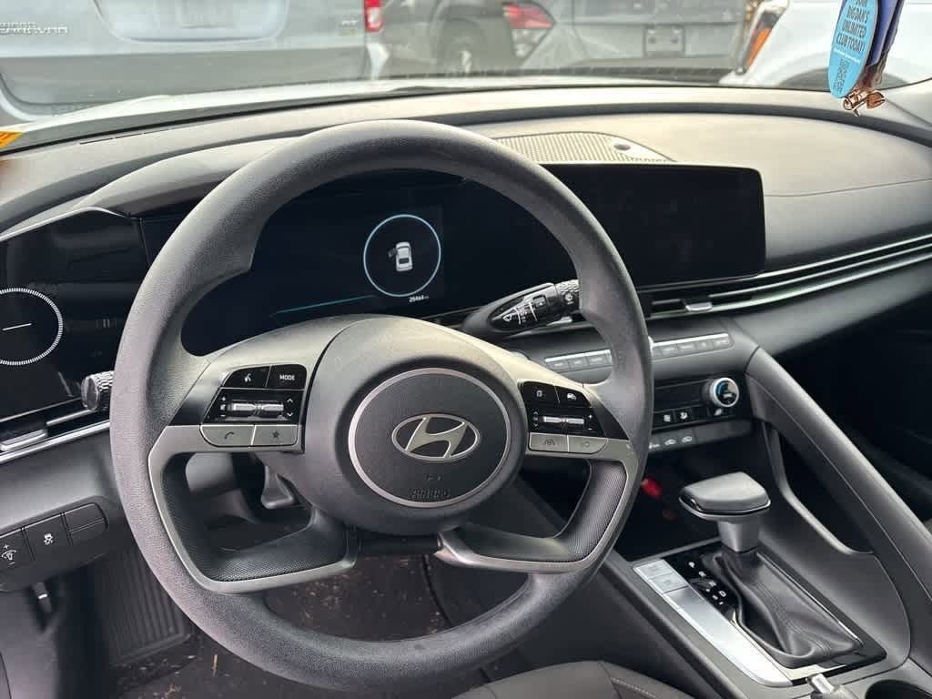 Thumbnail: 2024 Hyundai Elantra - 7