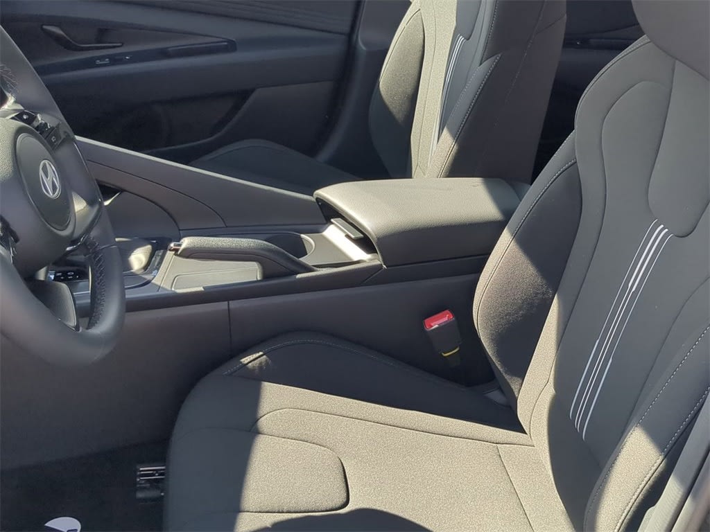 Thumbnail: 2026 Hyundai Elantra - 9