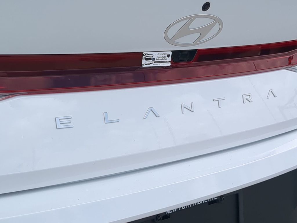 Thumbnail: 2026 Hyundai Elantra - 6