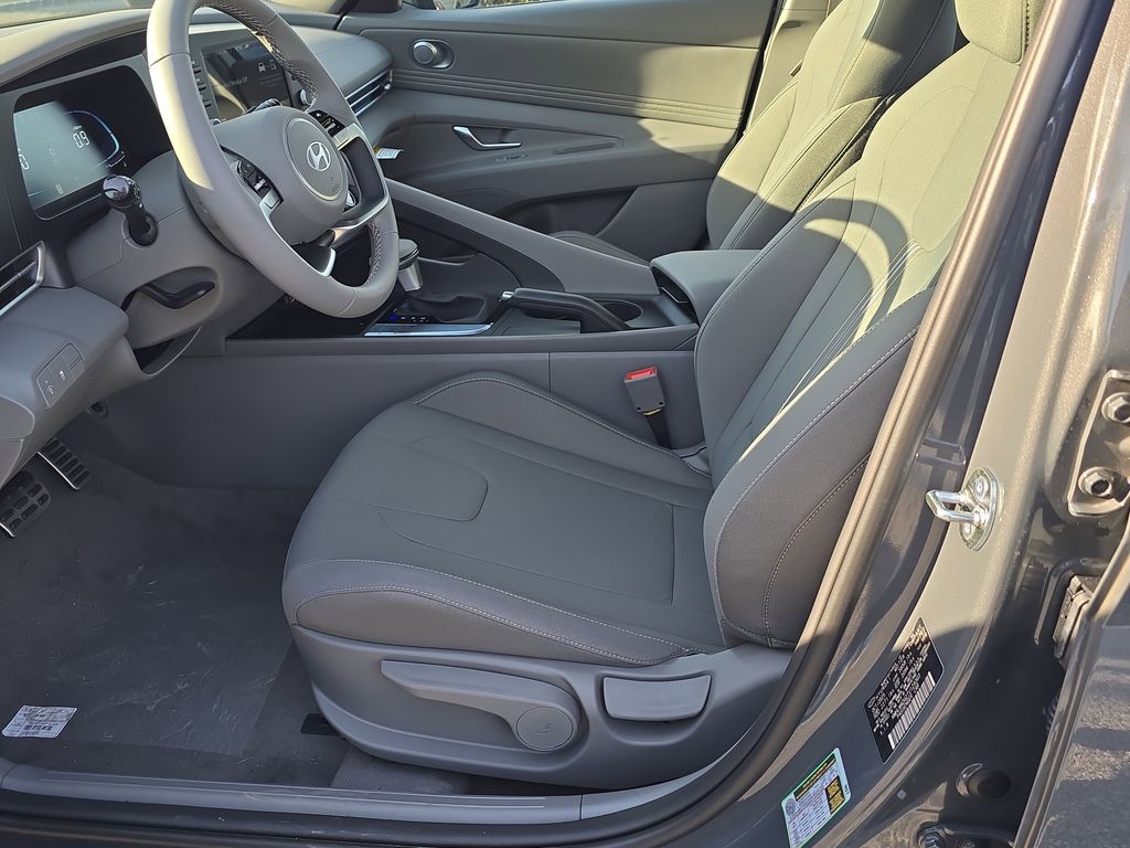 Thumbnail: 2026 Hyundai Elantra - 10