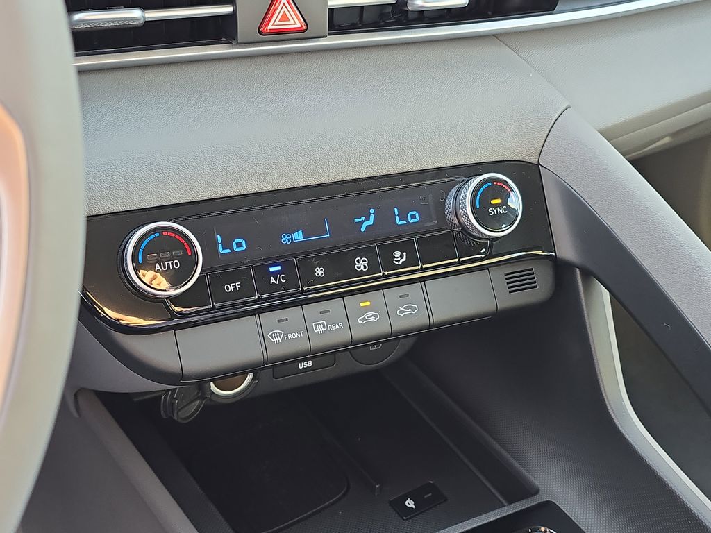 Thumbnail: 2026 Hyundai Elantra - 31