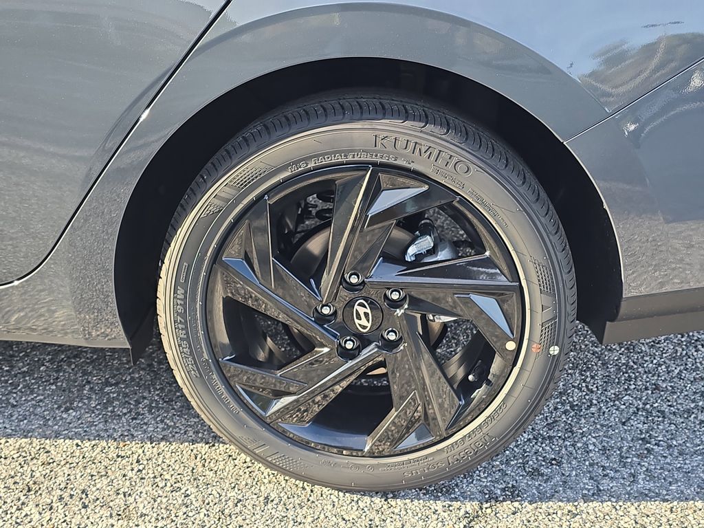 Thumbnail: 2026 Hyundai Elantra - 8