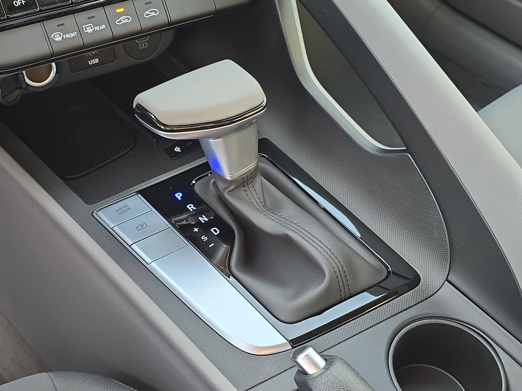 Thumbnail: 2026 Hyundai Elantra - 15