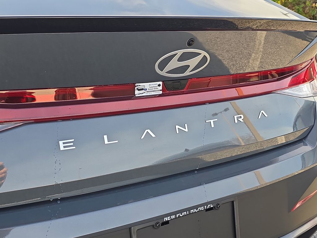 Thumbnail: 2026 Hyundai Elantra - 23