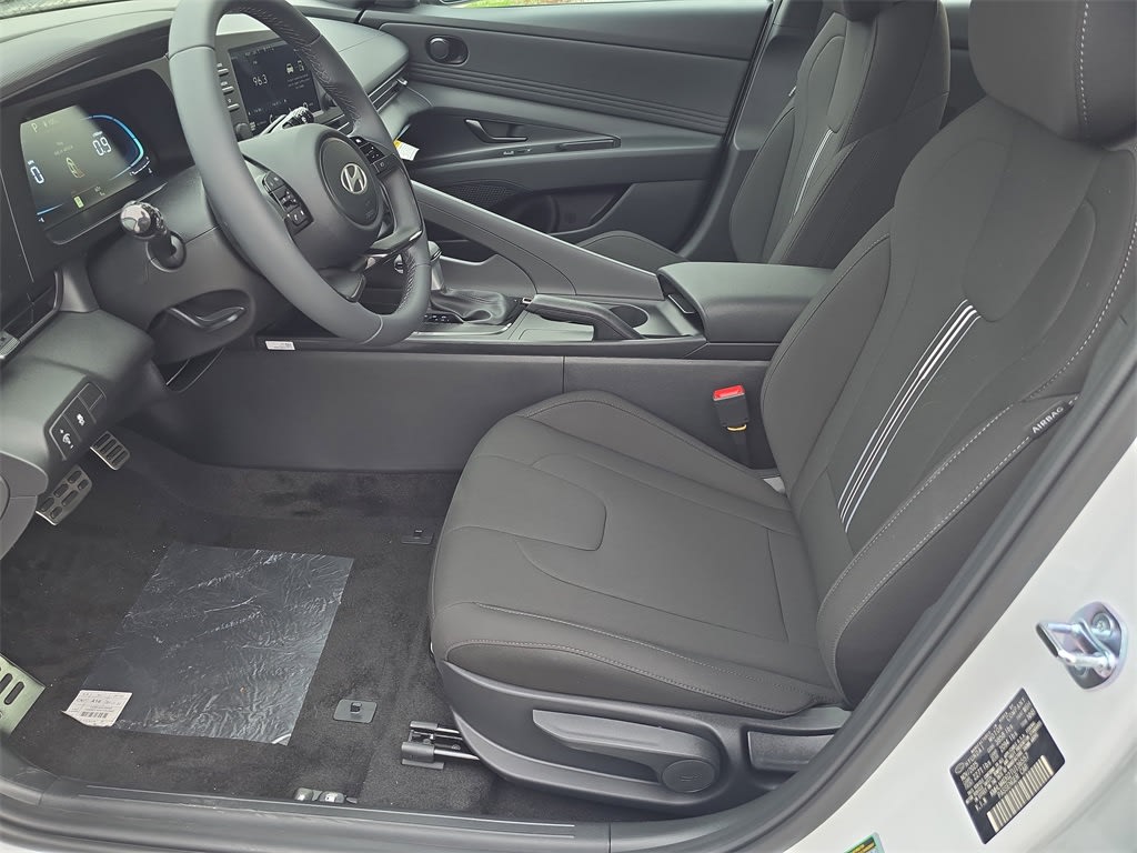 Thumbnail: 2026 Hyundai Elantra - 10