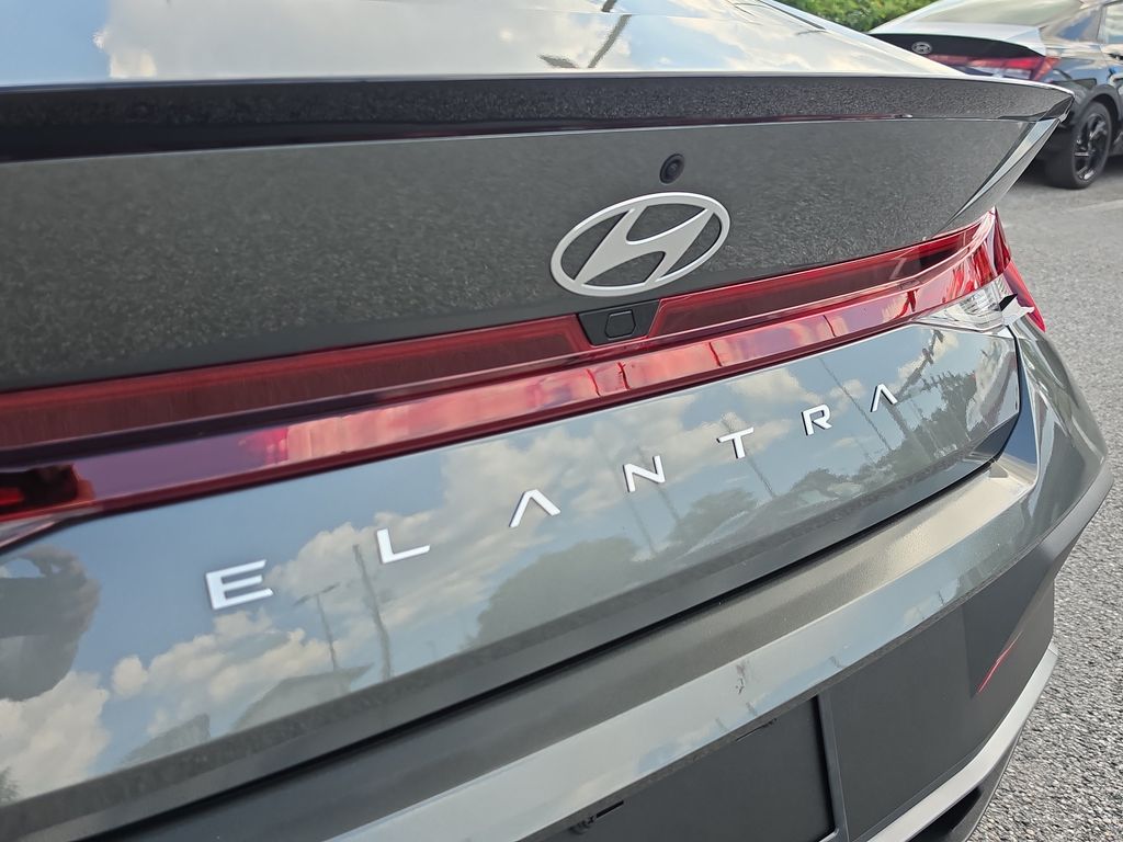 Thumbnail: 2026 Hyundai Elantra - 22