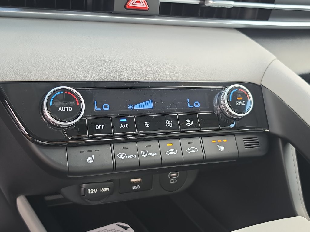 Thumbnail: 2026 Hyundai Elantra - 32