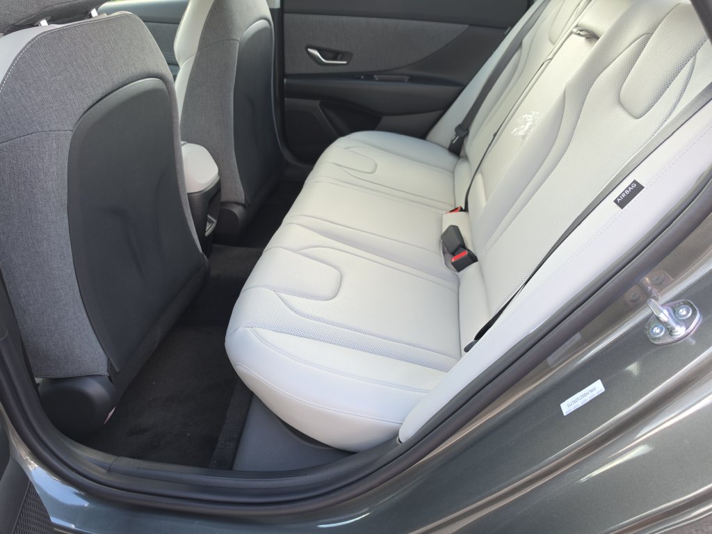Thumbnail: 2026 Hyundai Elantra - 25