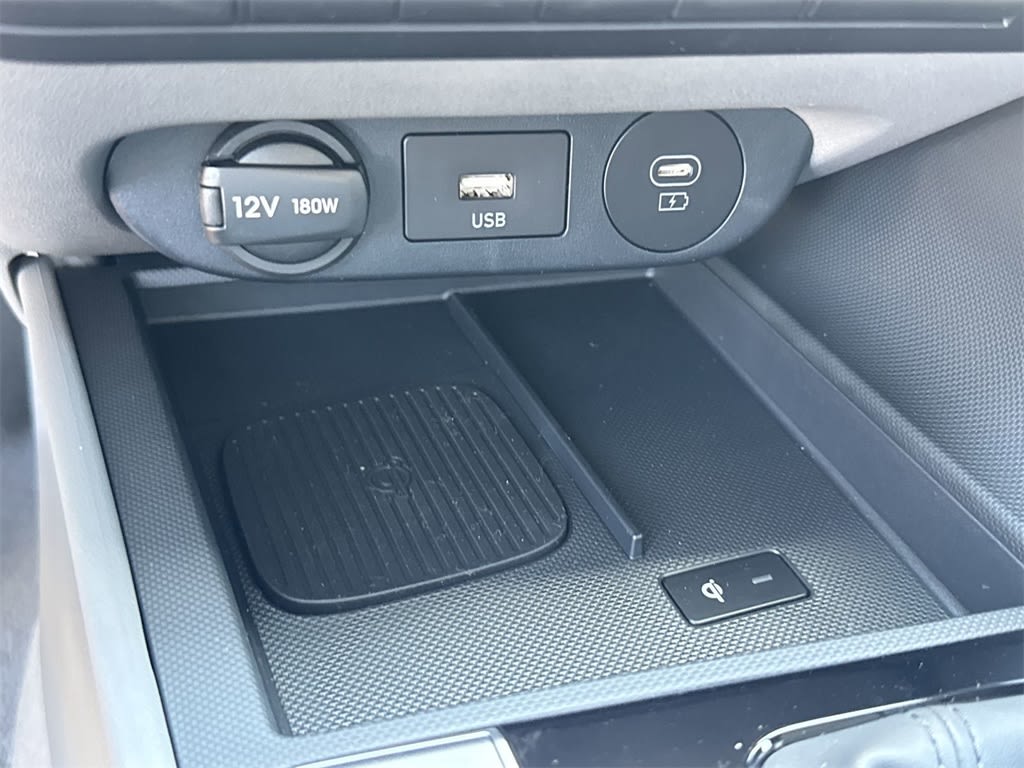 Thumbnail: 2025 Hyundai Elantra - 29