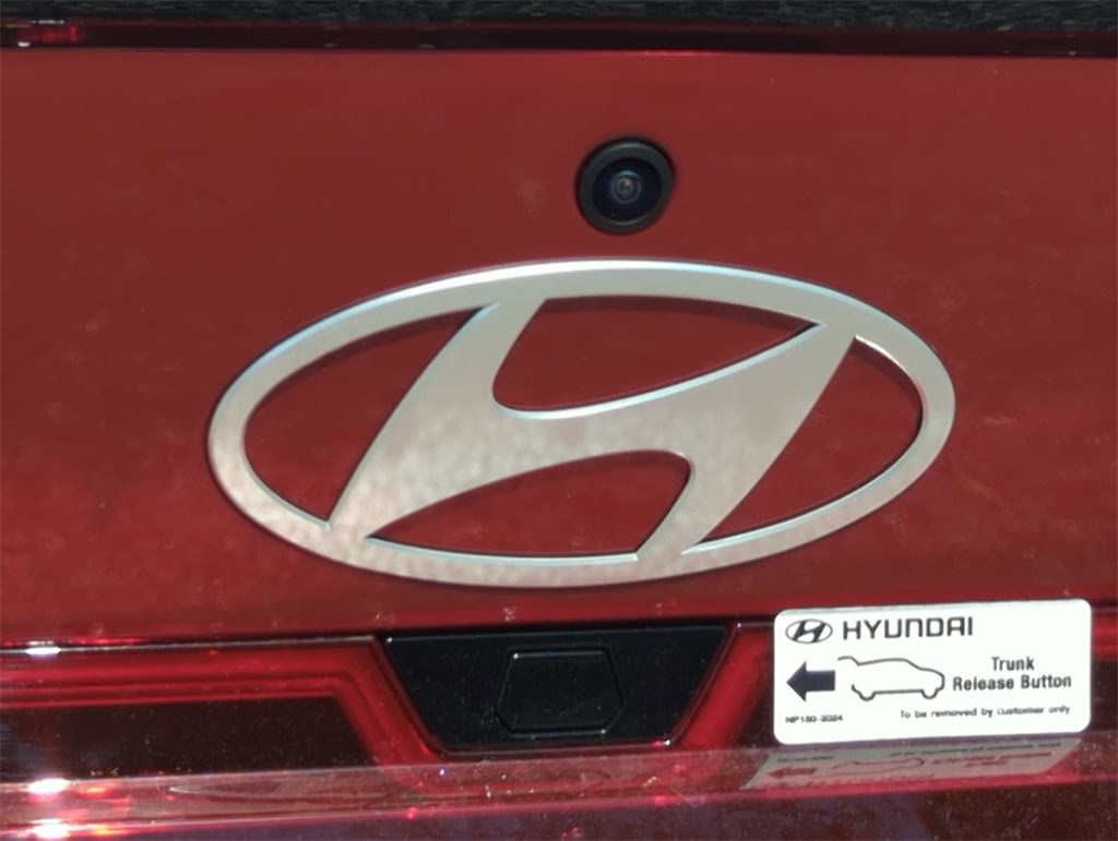 Thumbnail: 2025 Hyundai Elantra - 21