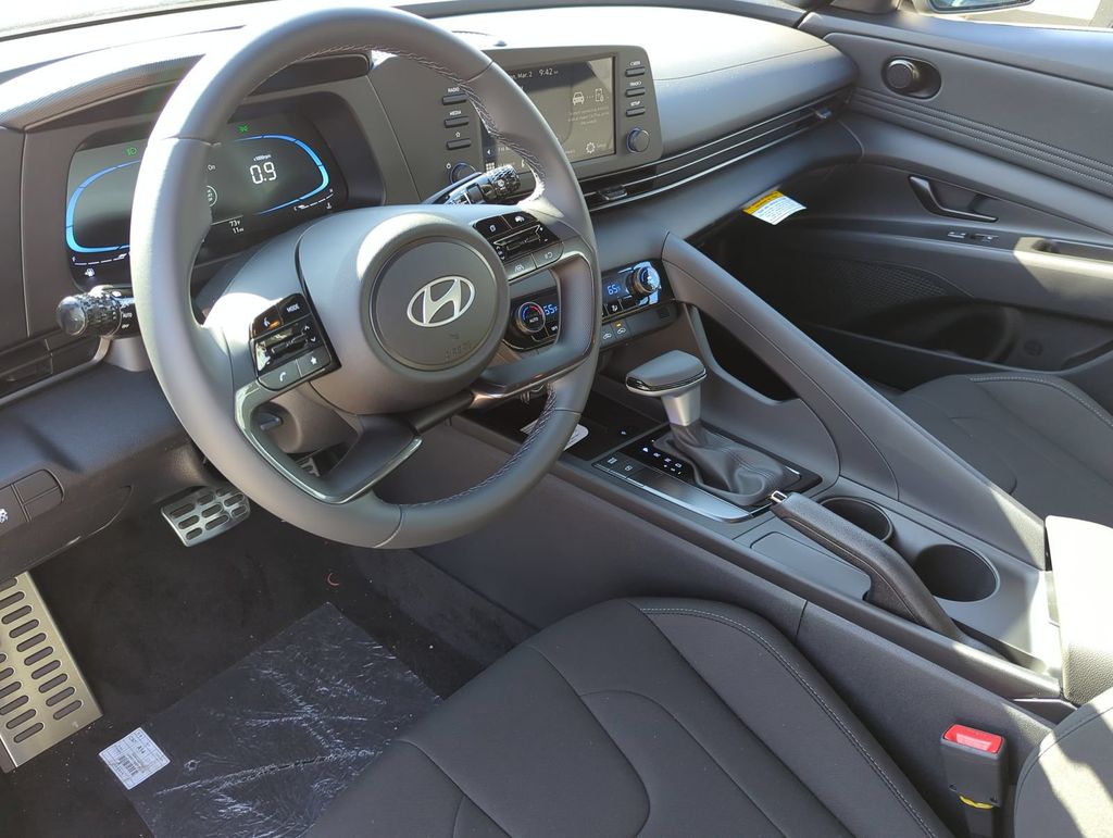 Thumbnail: 2026 Hyundai Elantra - 2