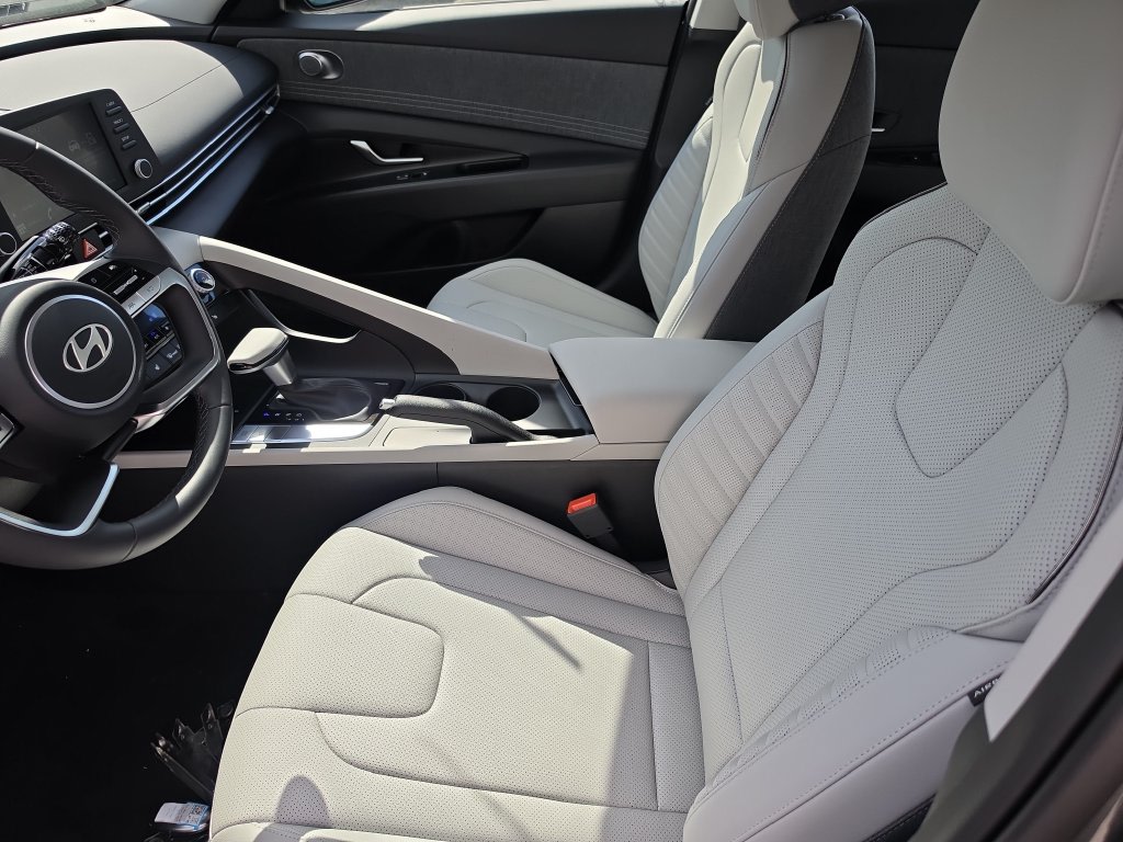 Thumbnail: 2026 Hyundai Elantra - 10