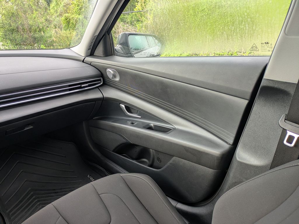 Thumbnail: 2024 Hyundai Elantra - 23