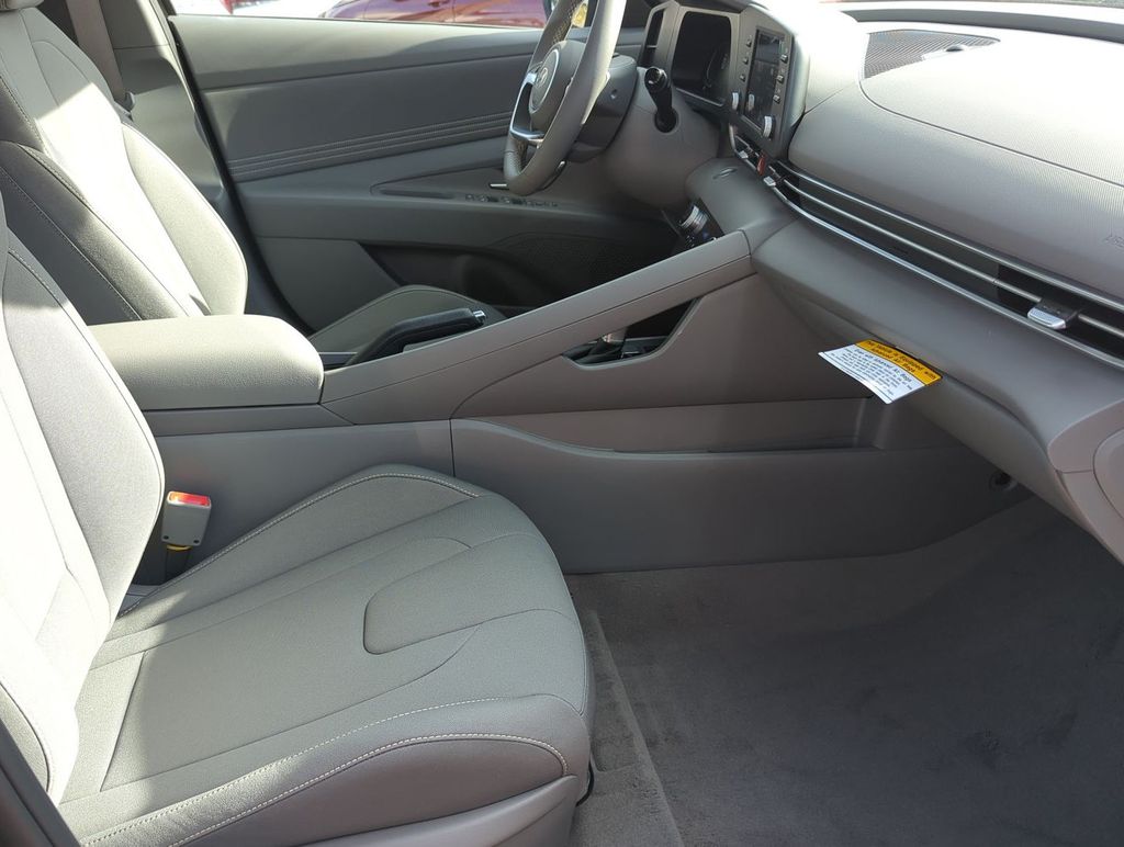 Thumbnail: 2026 Hyundai Elantra - 25