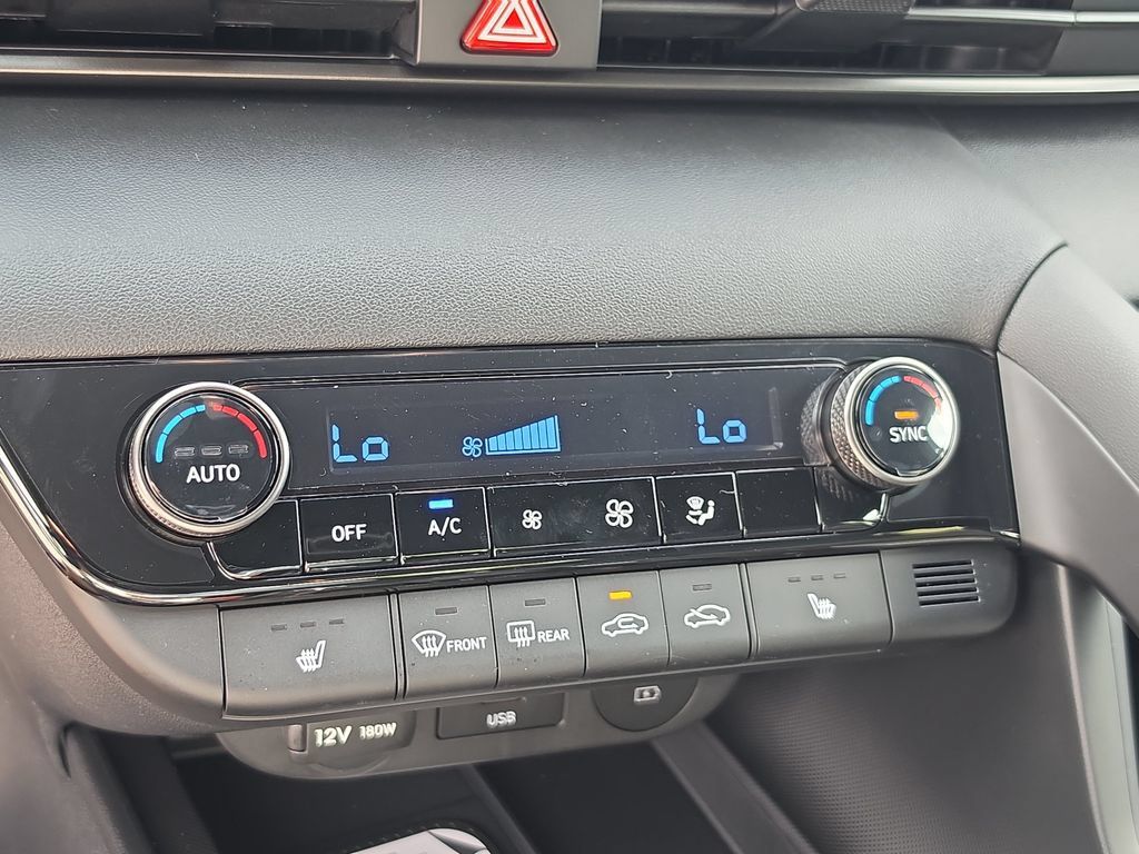 Thumbnail: 2026 Hyundai Elantra - 32