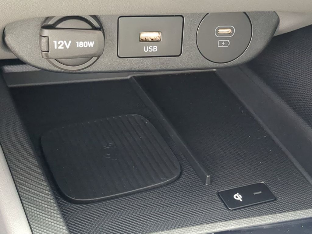 Thumbnail: 2026 Hyundai Elantra - 31