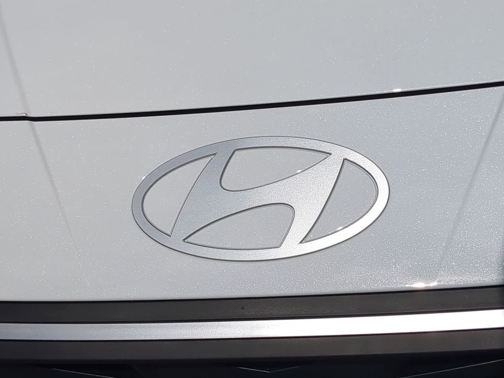 Thumbnail: 2026 Hyundai Elantra - 23