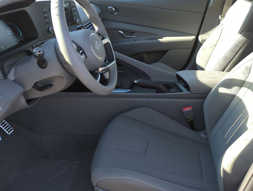 Thumbnail: 2026 Hyundai Elantra - 10