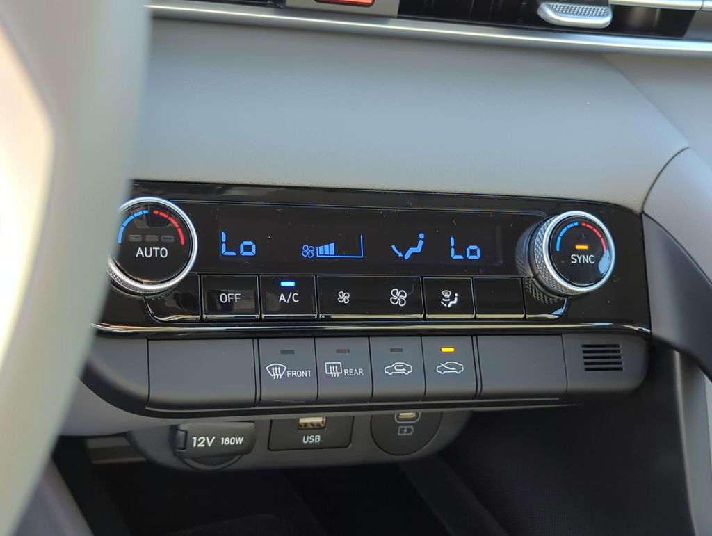 Thumbnail: 2026 Hyundai Elantra - 31