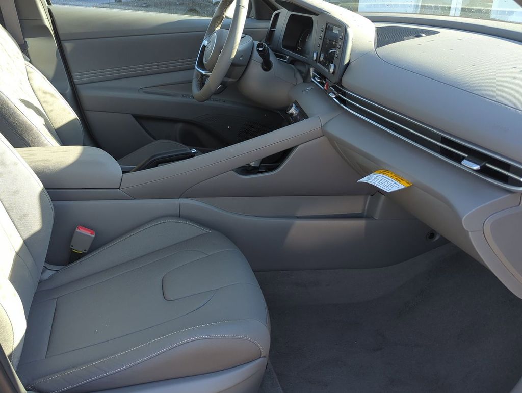 Thumbnail: 2026 Hyundai Elantra - 25