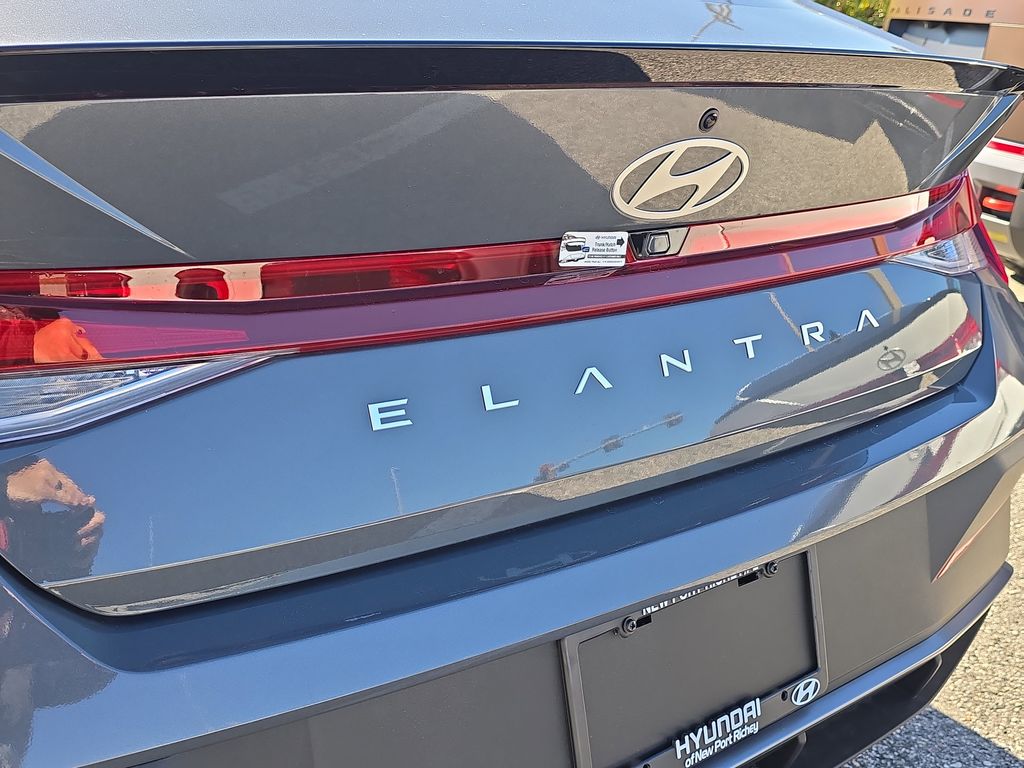 Thumbnail: 2026 Hyundai Elantra - 22