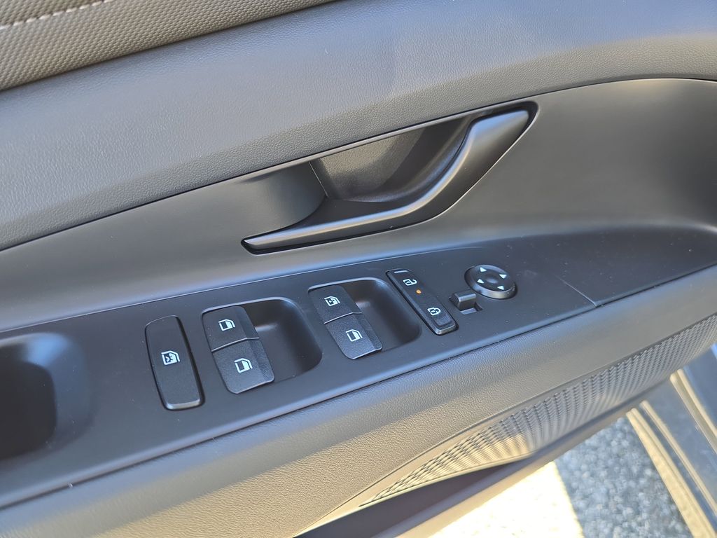 Thumbnail: 2026 Hyundai Elantra - 23