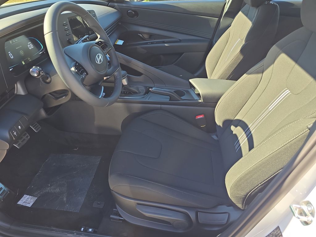 Thumbnail: 2026 Hyundai Elantra - 10