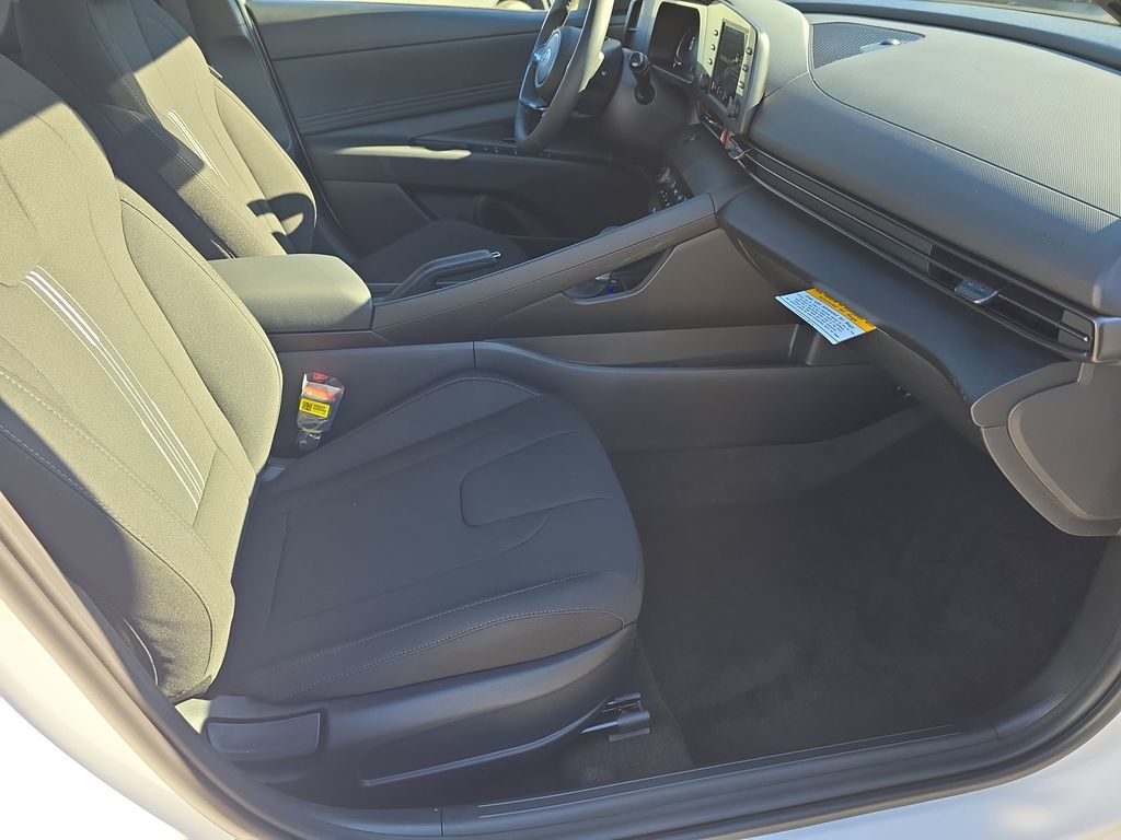 Thumbnail: 2026 Hyundai Elantra - 25